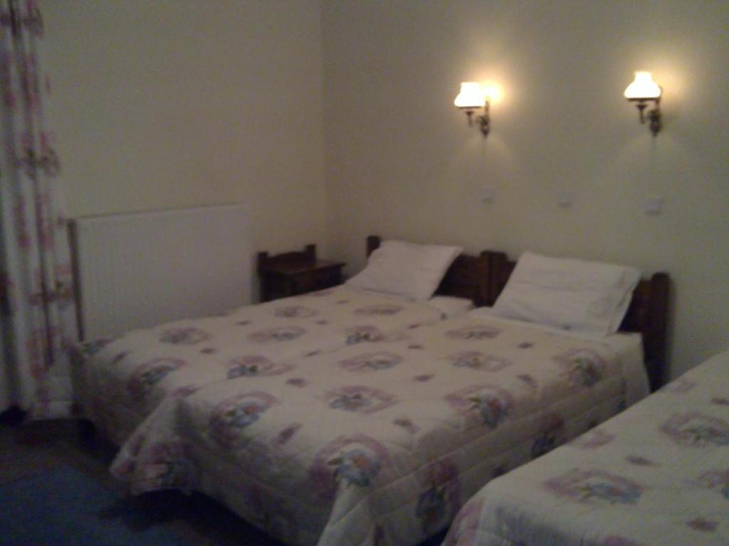 Rizoma Guesthouse Mikrón Khoríon Rum bild